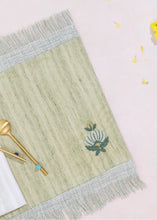 Load image into Gallery viewer, Juniper Table Mats - Set of 4 Gado Living