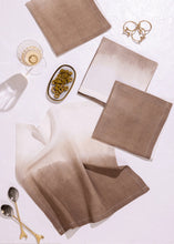 Load image into Gallery viewer, Lagom Dinner Napkins - Set of 4 Gado Living