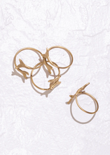 Load image into Gallery viewer, Mermaid Napkin Rings - Gold gadoliving
